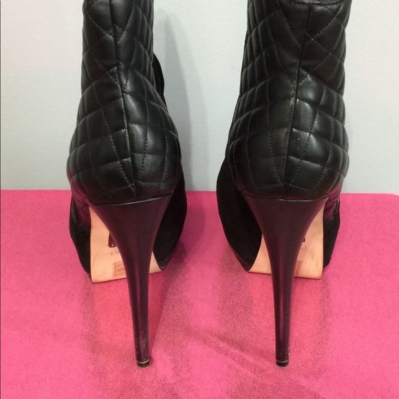 Truth or Dare by Madonna - Picture 3 of 4